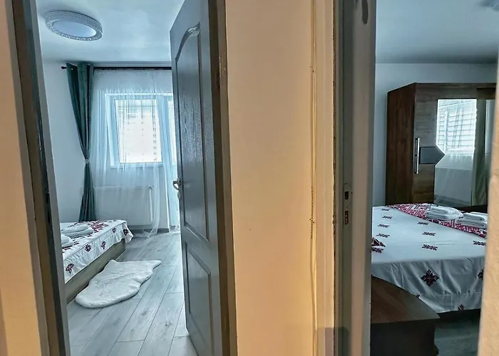 Alex\'S Crib